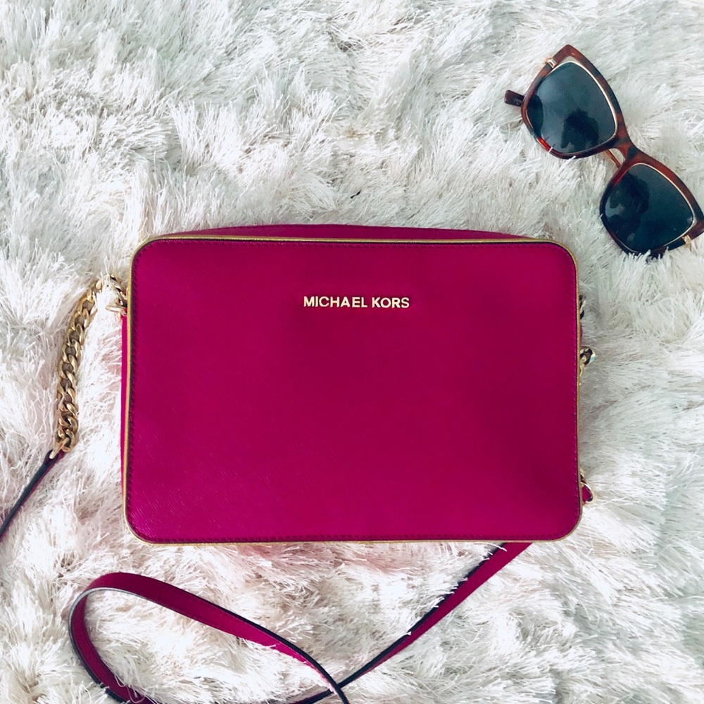 Jet Set Large Saffiano Leather Crossbody